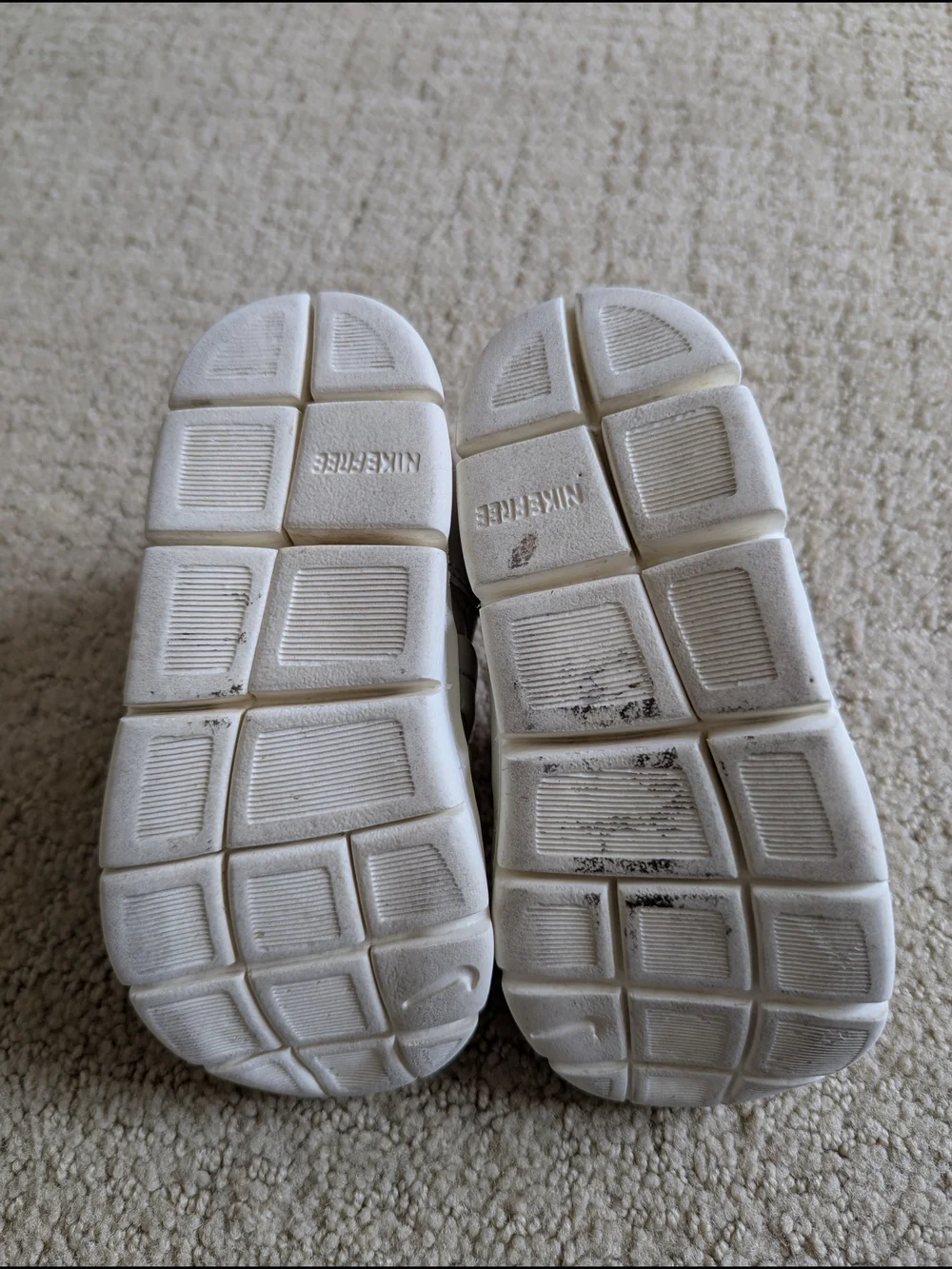 Nike Dynamo Free Sneakers Slip On Athletic Shoes Toddler 9C Gray Sports Active